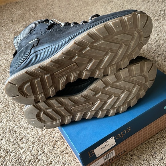 BareTraps Charles Waterproof Leather Lace-Up 8.5 - Picture 10 of 12